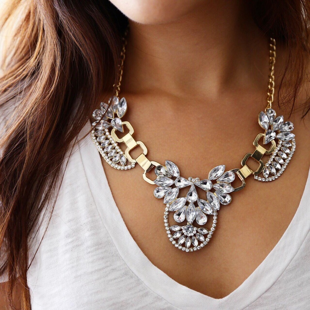 Elegant Gold and Clear Crystal Statement Necklace